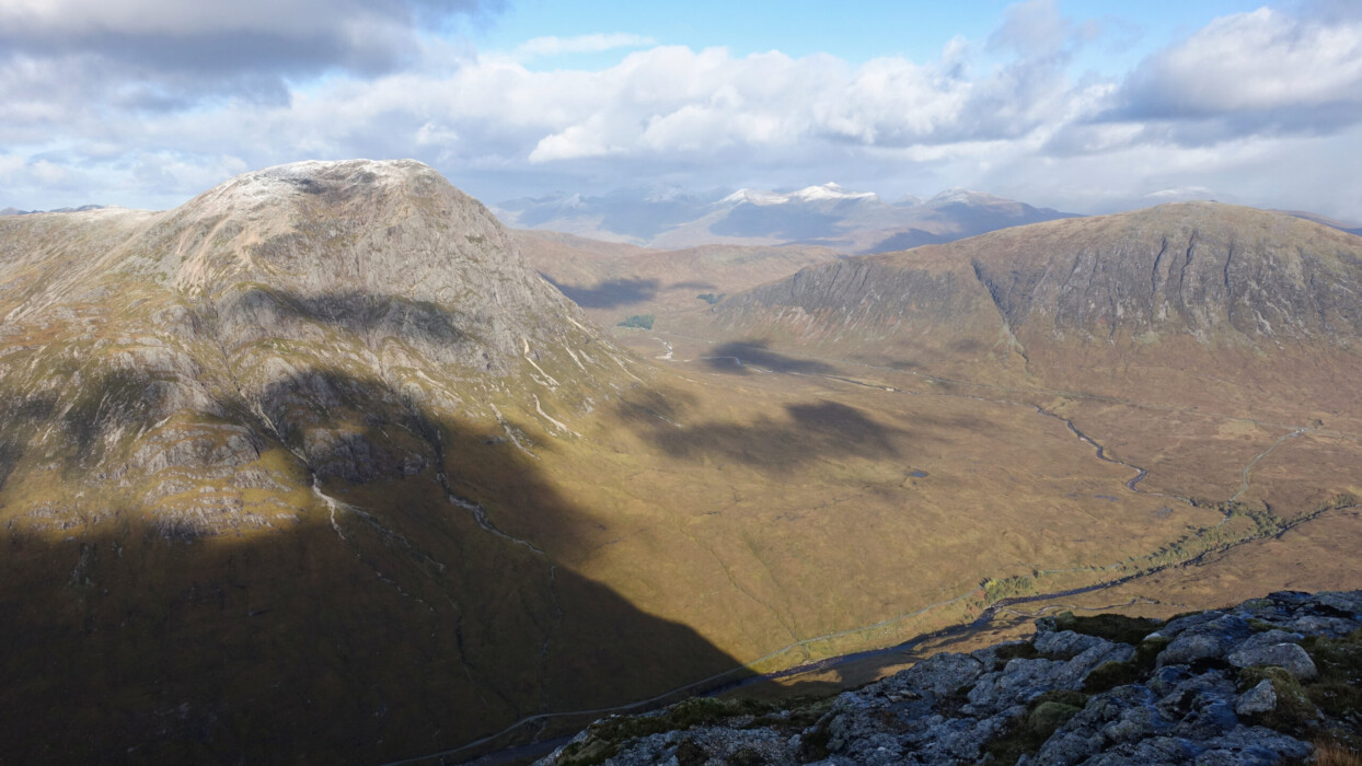 Curved Ridge, looking tasty Buachaille Etive Mòr
