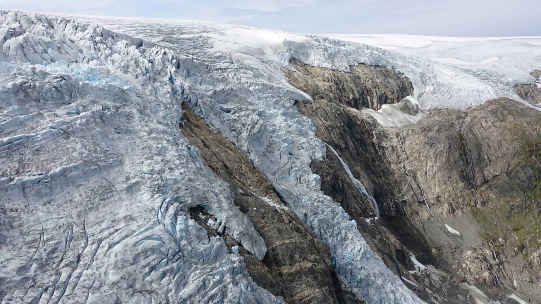 The photos really doesn’t do the glacier justice