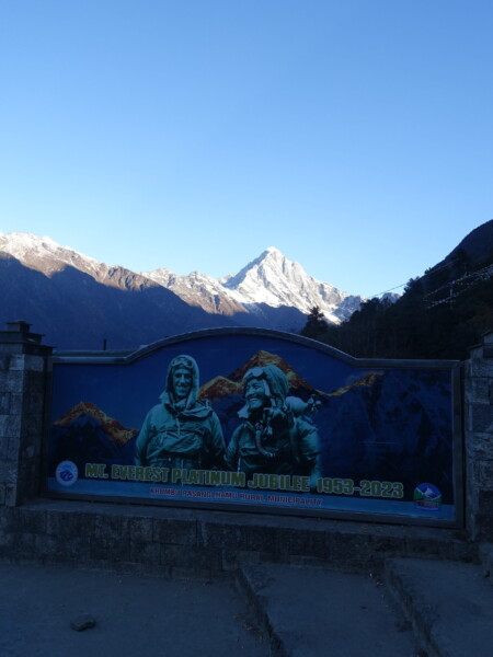 Tenzing-Hillary Altiport Everst half-centry sign