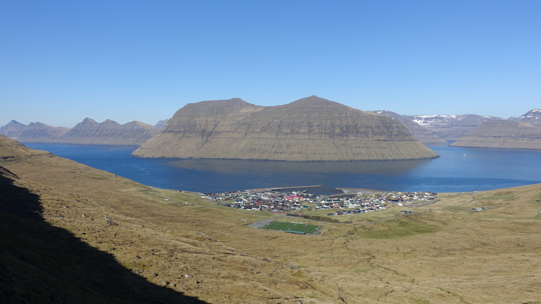 Leirvík views Leirvík
