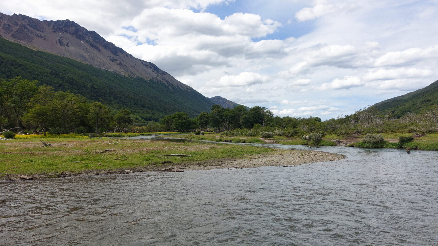 Valley below Galciar Vinciguerro