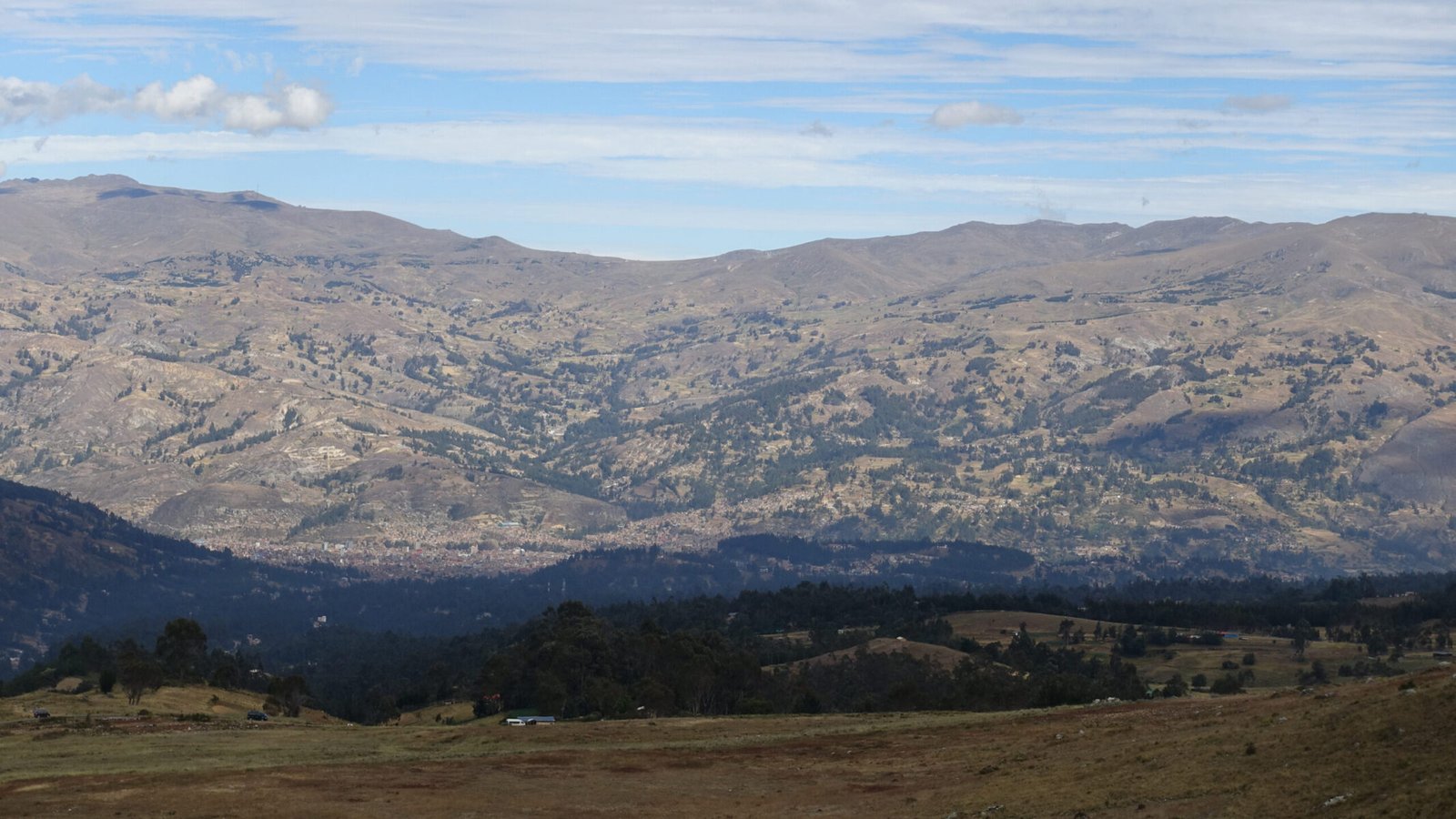 The hills west of Huaraz. The city is visible at the bottom of the valley. Hills behind Huaraz